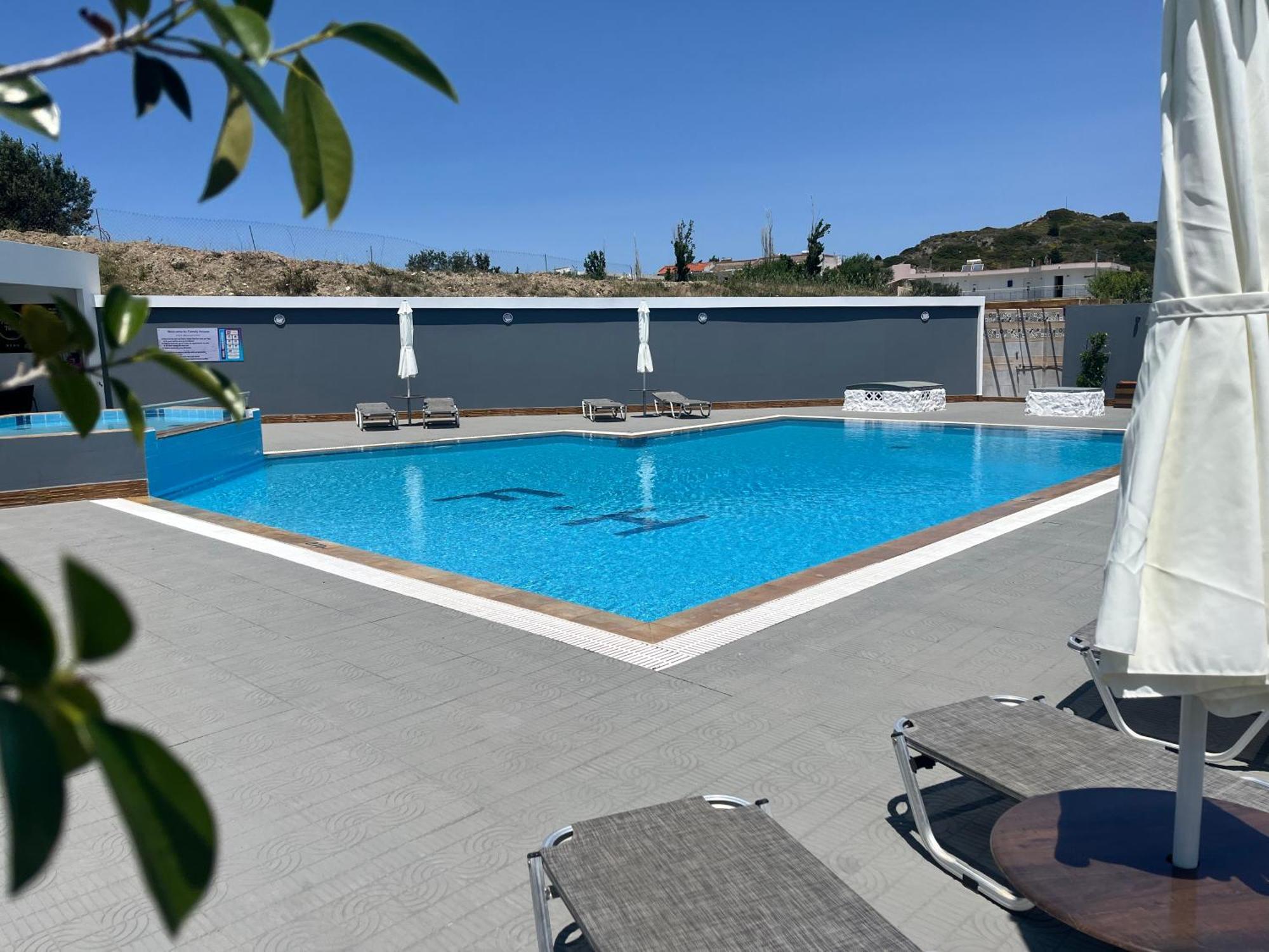 Family House Faliraki Studios Apartments Exterior photo